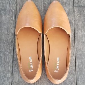 Matt & Nat Westmount Tan Flats